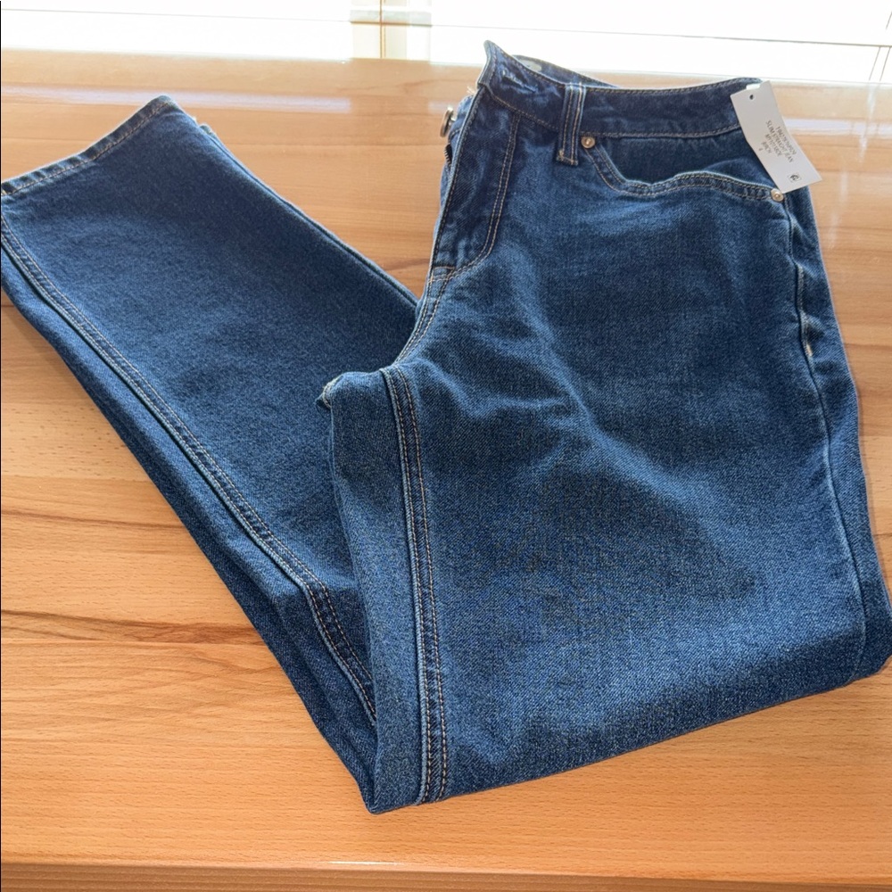 Seven7 Women’s Straight Jeans High rise fitted through hips